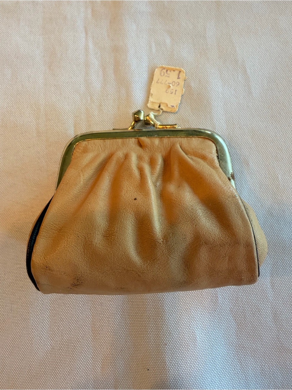 Vintage 1960s Tan Leather Kisslock Coin Purse with Original Sale Tag Red Int